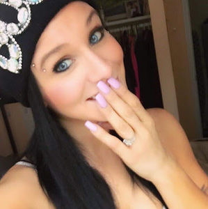 Meet your Posher, Cassandra